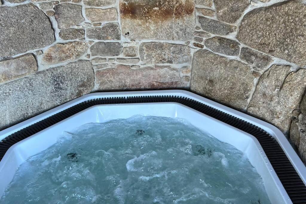 Casa De Afora Casa Con Piscina Y Jacuzzi Privados ξενώνας Σαντιάγο ντε Κομποστέλα Εξωτερικό φωτογραφία